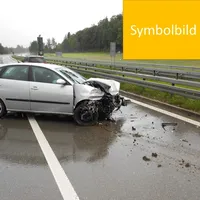 symbolbild-kfz-unfall-autobahn.jpg